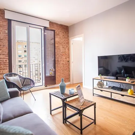 44mal1084- Bright 2br Apartament *