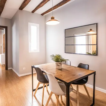 44mal1084- Bright 2br Apartment *