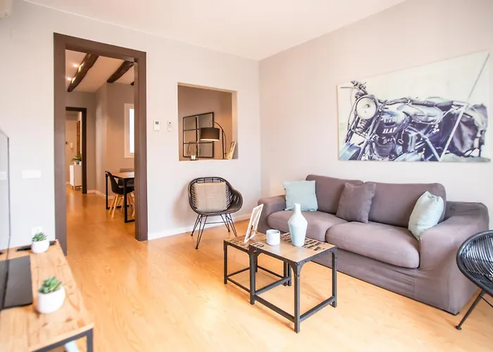 شقة 44mal1084- Bright 2br *